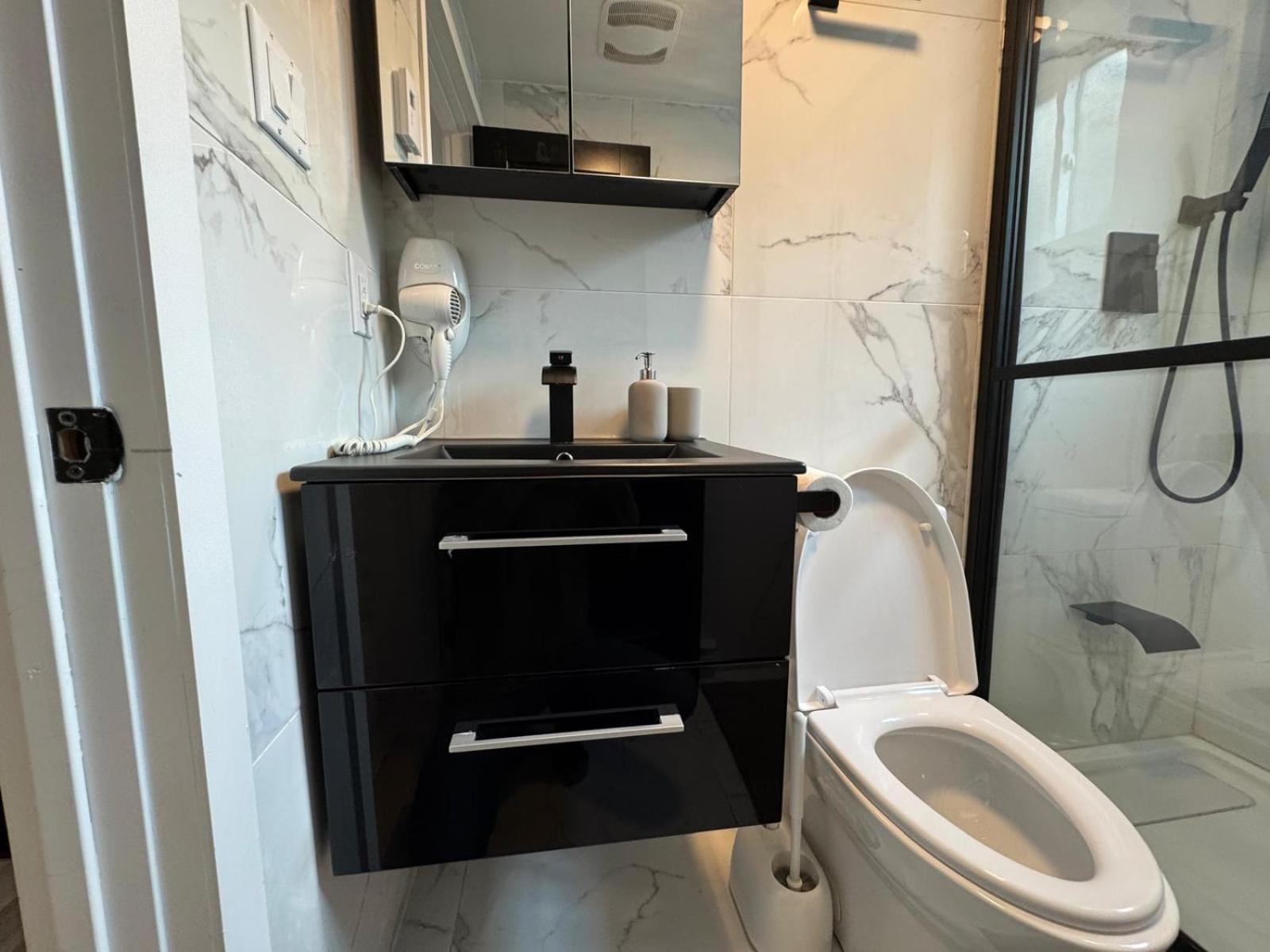 Ndg Dreams! New & Modern 3Br Easy City Life Μόντρεαλ Εξωτερικό φωτογραφία